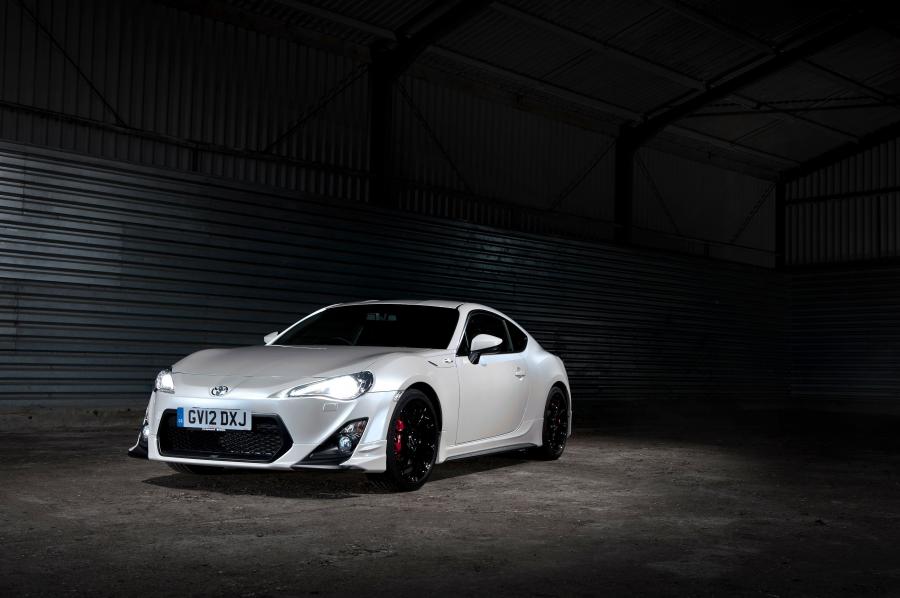  Toyota GT 86 by TRD 2012 года  (UK) (фото 17 из 21)